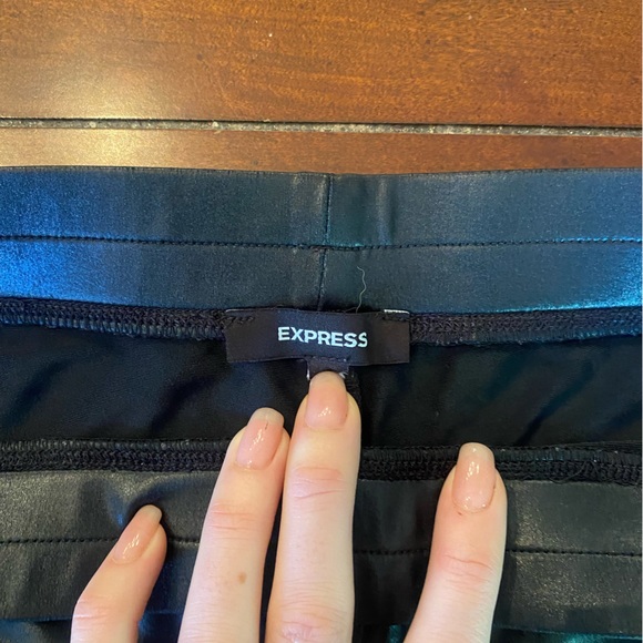 Express leather leggings - Picture 2 of 3
